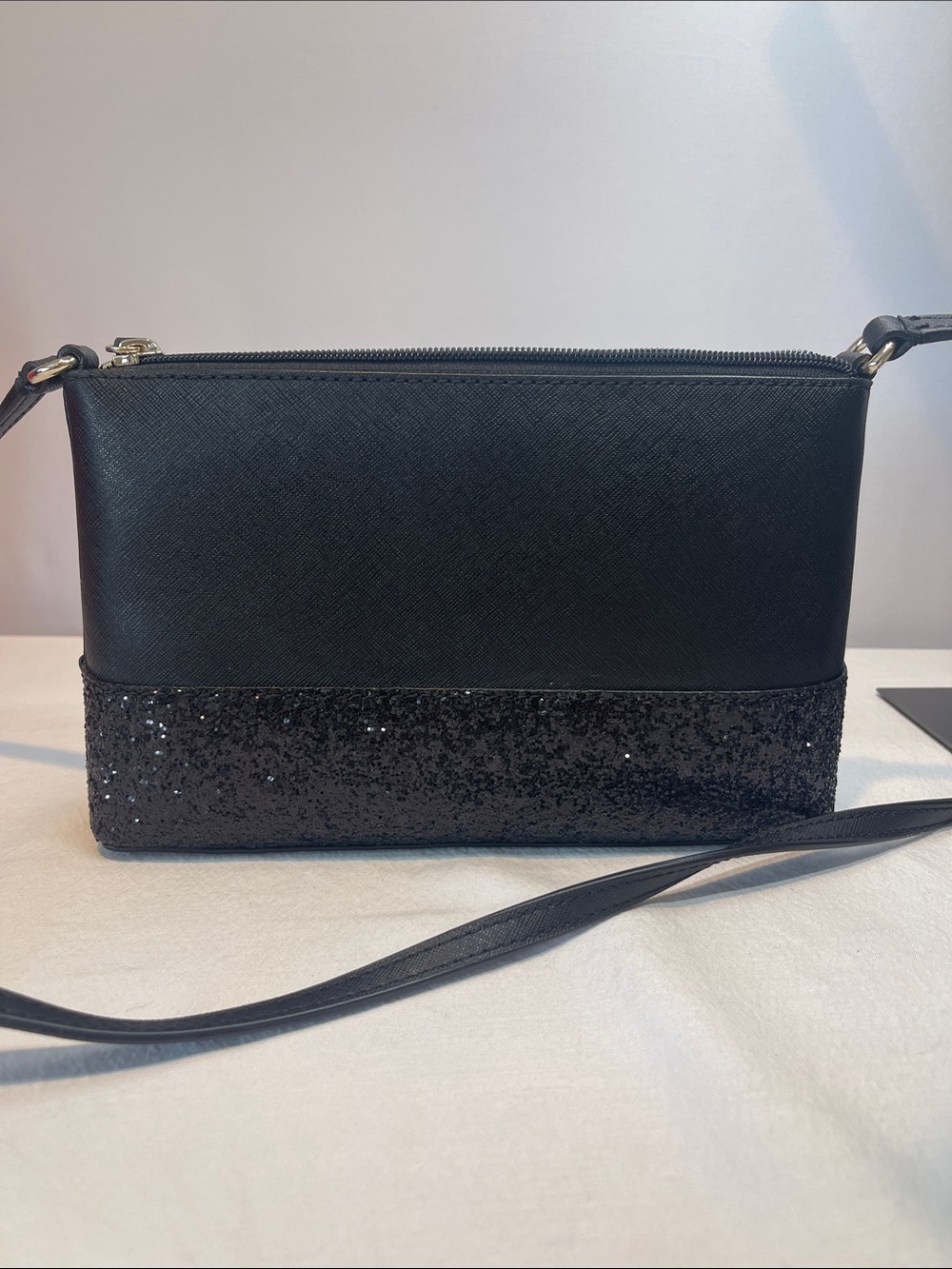 Kate Spade New York Black Glitter Crossbody Bag Saffiano Leather Party Purse - Picture 4 of 10